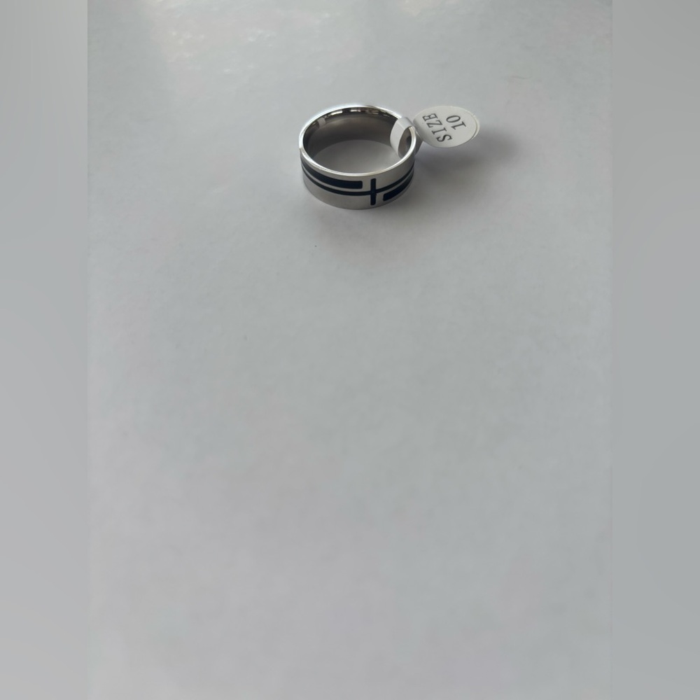 Silver stainless steel and Black Ring Size 10 - Picture 7 of 7